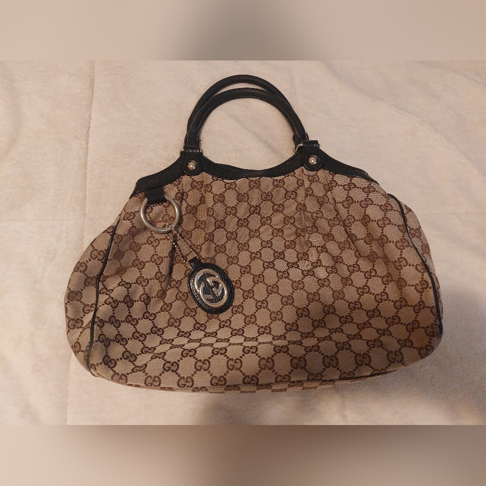AUTHENTIC GUCCI Sukey Hobo Bag